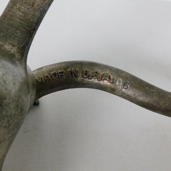 Universal Meat Kitchen Grinder 2 Cast Iron Wood Handle Hand Crank Vintage No Box - Picture 4 of 9